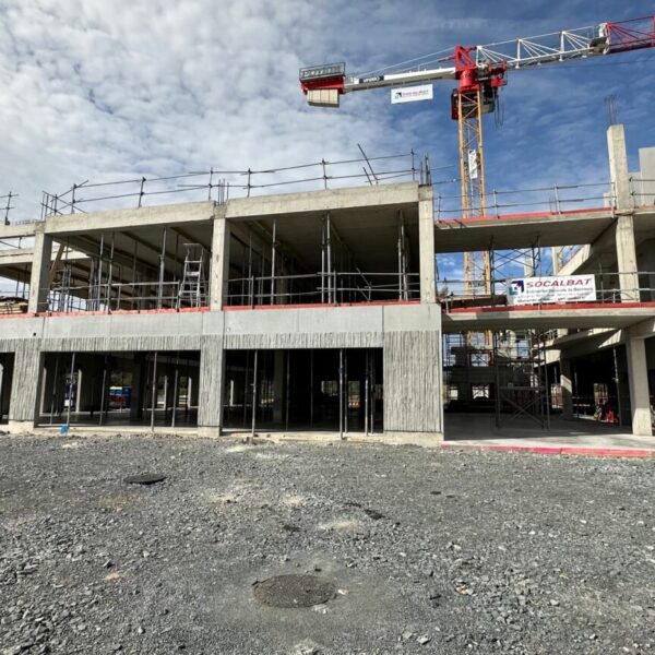 Vue extérieure du chantier de La Passerelle 2.